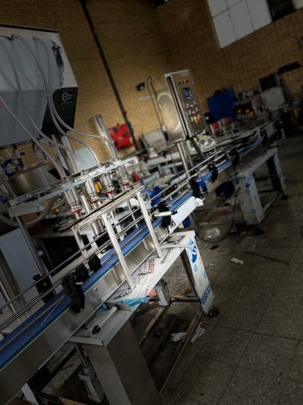 Liquid Filling Machine 11