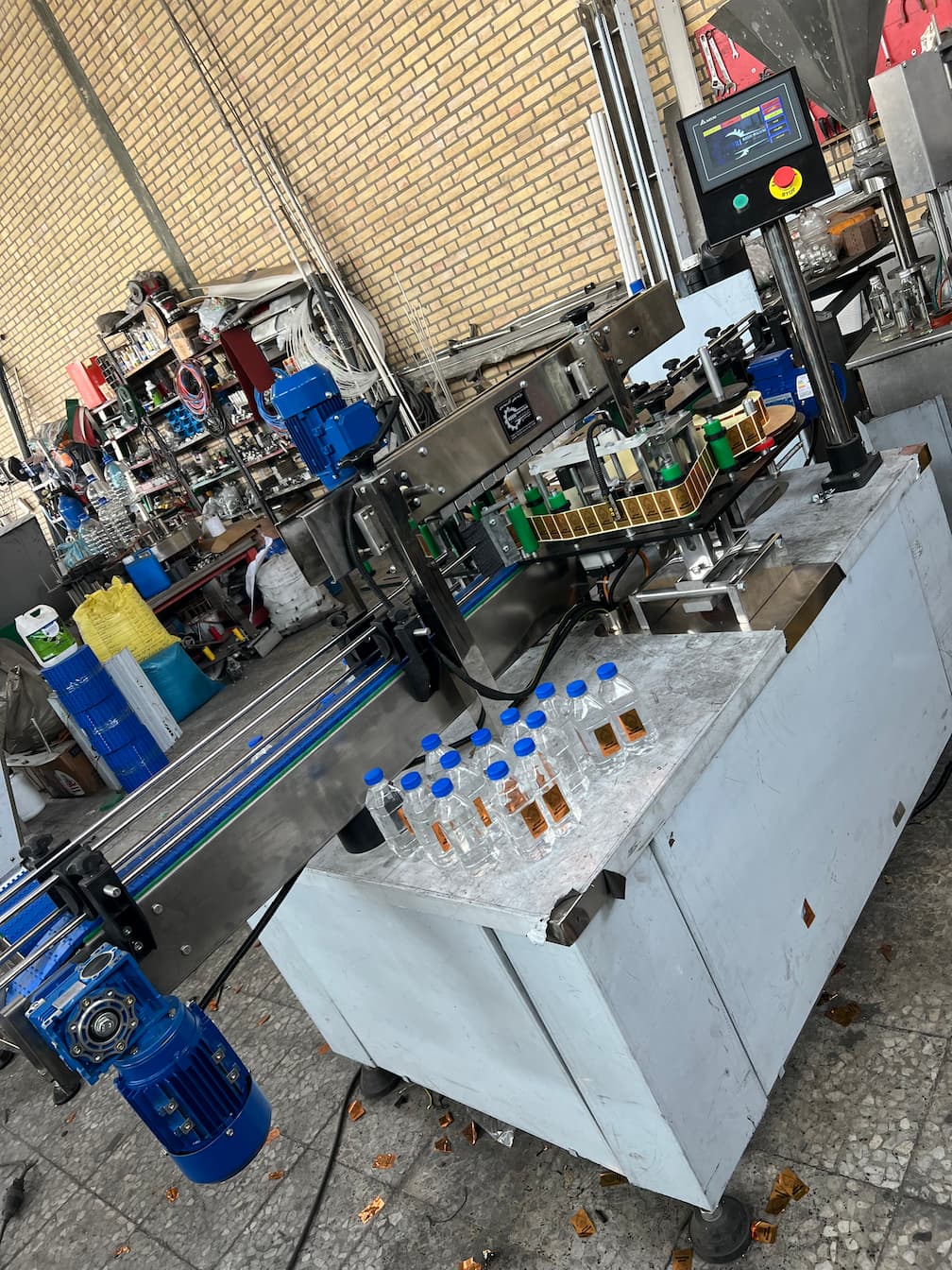 Sample of adhesive labeling machine لیبل زن چسب دار