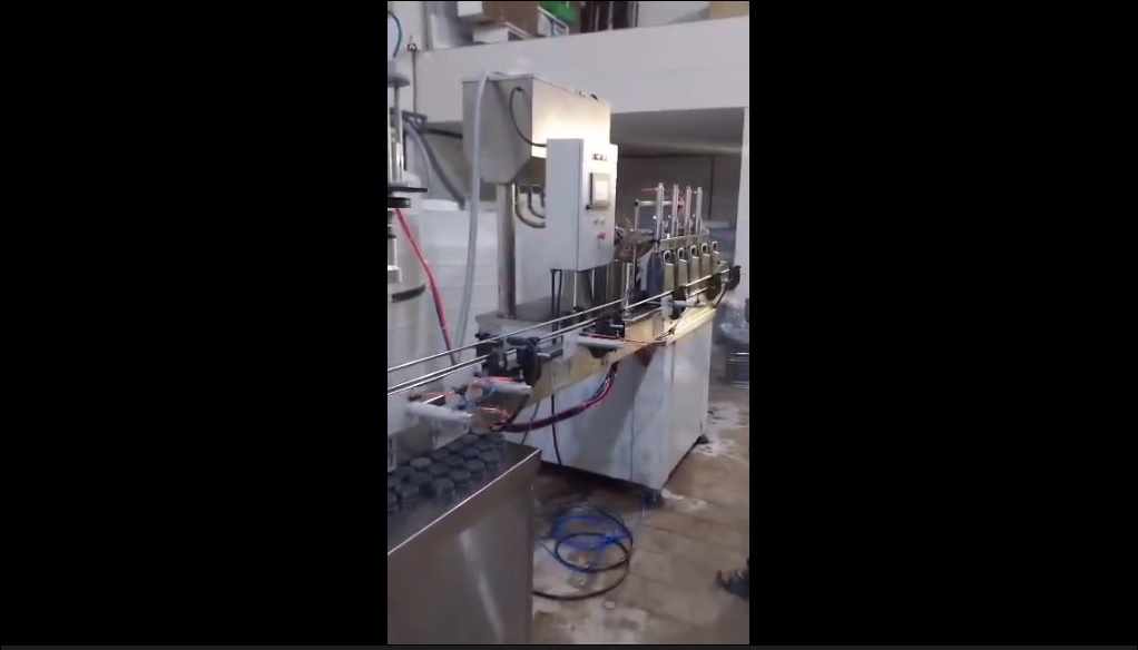 thick liquid filling machine sample 2 نمونه دستگاه پرکن مایعات غلیظ سیلندر پیستونی